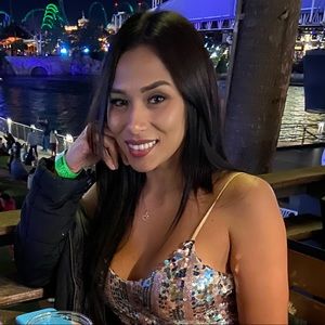 Meet your Posher, Angelica